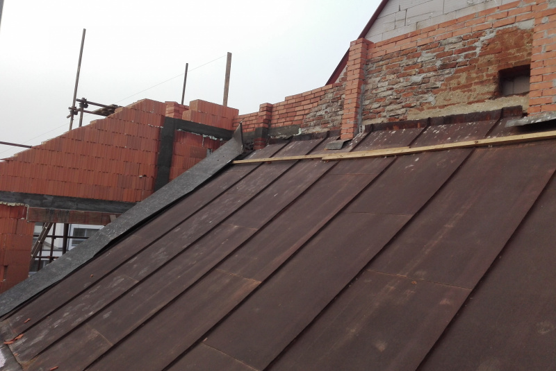 2. Murovanie atiky a štítových stien Príbeh strechy - Prešov Príbeh strechy - Prešov